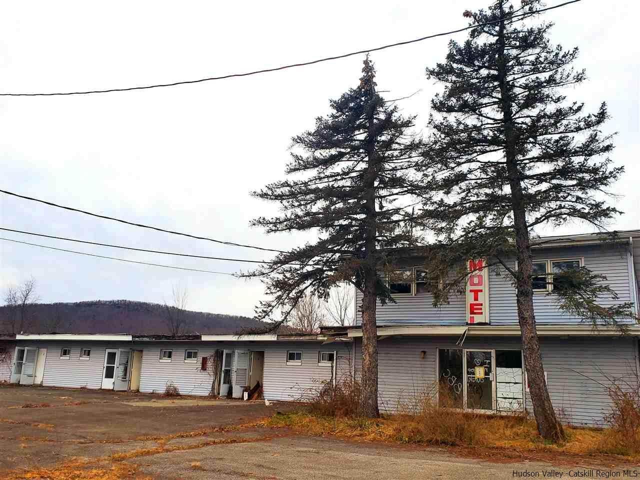12. Multi Family for Sale at 1099/1101 KINGS Highway Saugerties, New York 12477 United States
