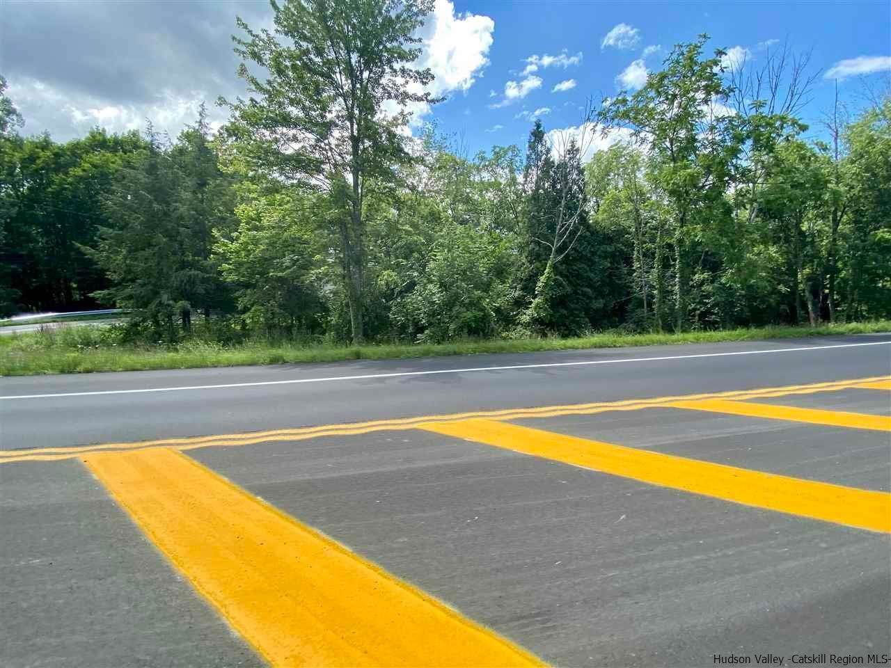 7. Commercial for Sale at S Riverside Road Highland, New York 12528 United States