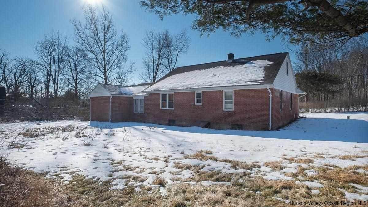 3. Single Family Homes for Sale at 109 Mountain Rest Road New Paltz, New York 12561 United States