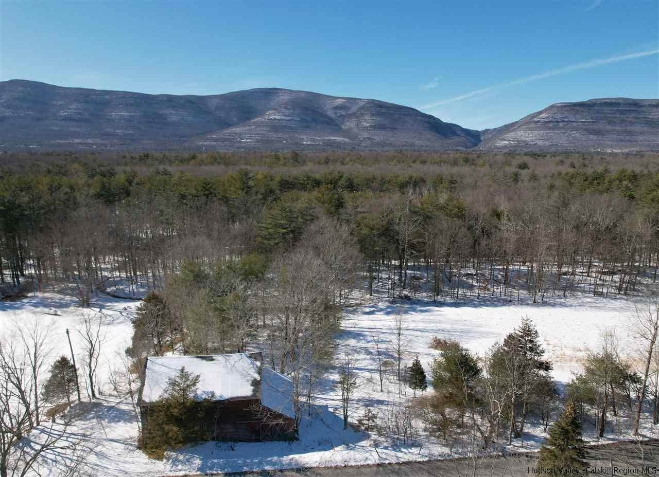 6. Single Family Homes for Sale at Houtman Road Lot 2 Saugerties, New York 12477 United States