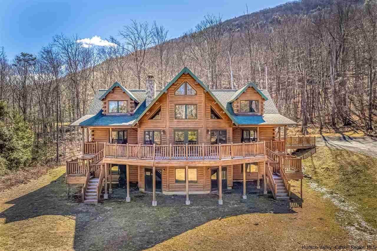 2. Single Family Homes for Sale at 425 Cold Brook Road Woodstock, New York 12498 United States