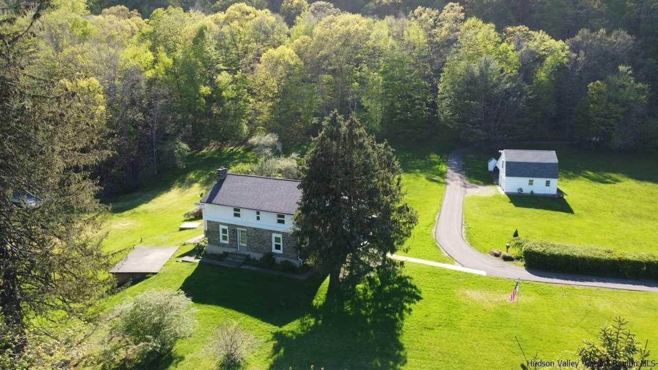 4. Single Family Homes for Sale at 140 Station Road Kingston, New York 12401 United States