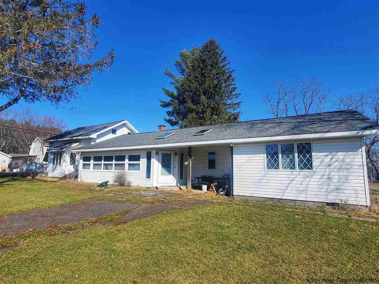 3. Single Family Homes for Sale at 1936 County Rte 41 Greenville, New York 12083 United States
