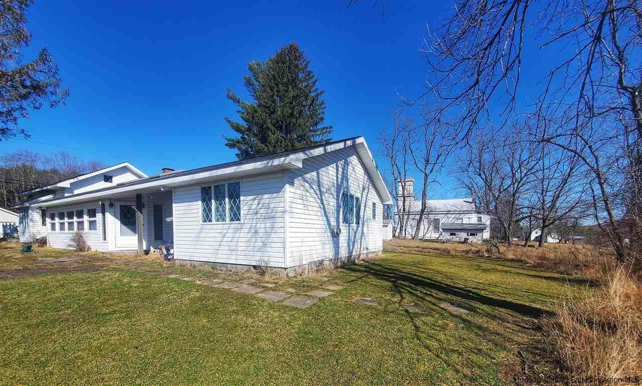 5. Single Family Homes for Sale at 1936 County Rte 41 Greenville, New York 12083 United States