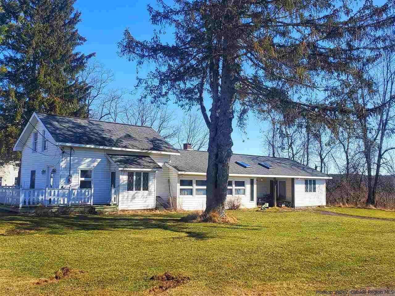 10. Single Family Homes for Sale at 1936 County Rte 41 Greenville, New York 12083 United States