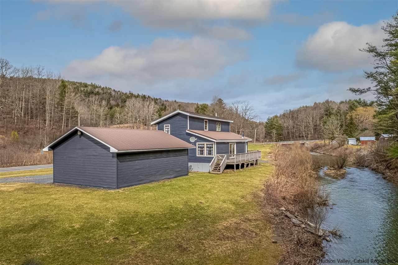 2. Single Family Homes for Sale at 226 Potter Mountain Road Gilboa, New York 12076 United States