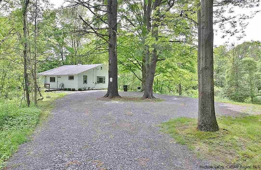 Single Family Homes for Sale at 173 Leggs Mill Road Lake Katrine, New York 12449 United States