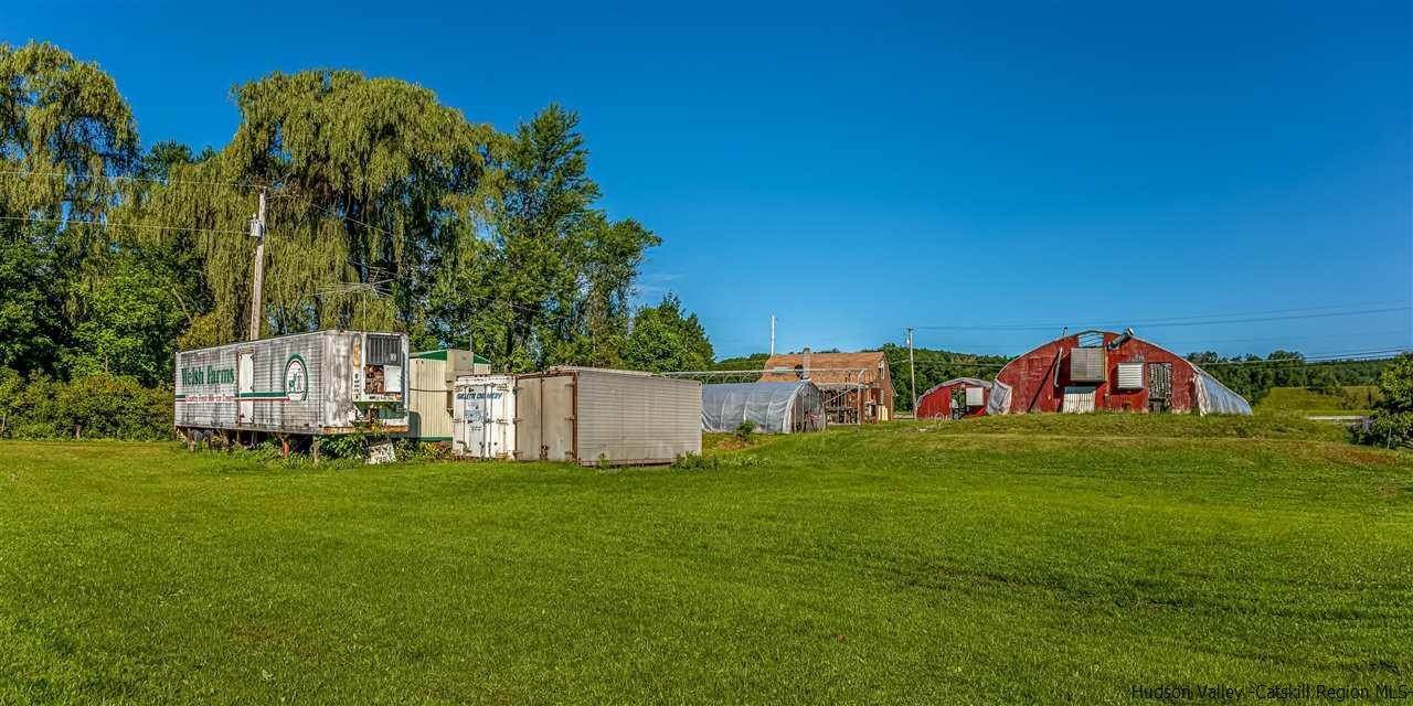 17. Single Family Homes for Sale at 6797 State Route 209 Route Kerhonkson, New York 12446 United States