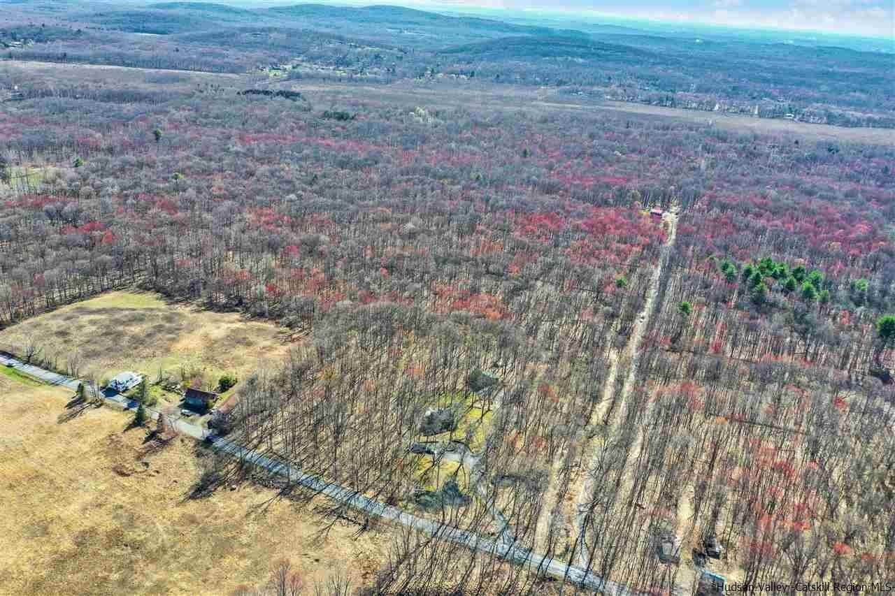4. Single Family Homes for Sale at 360 N Ohioville Road New Paltz, New York 12561 United States