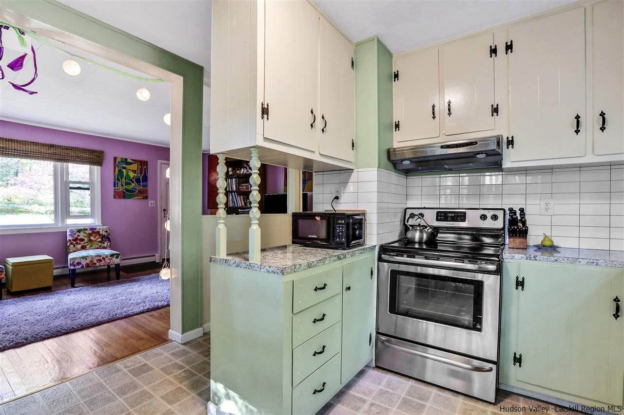 7. Single Family Homes for Sale at 39 Vansteenburgh Lane Shokan, New York 12481 United States