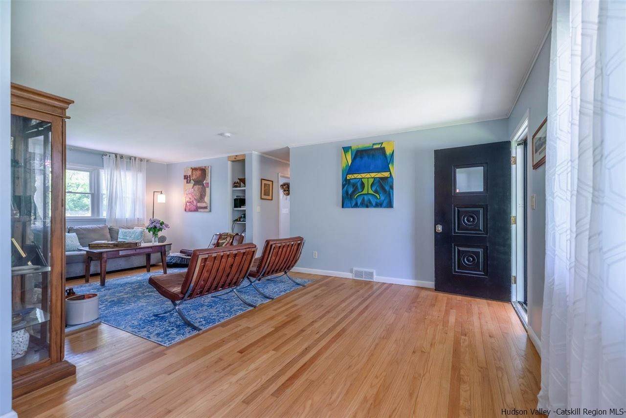 9. Single Family Homes for Sale at 84 Benner Road Red Hook, New York 12571 United States