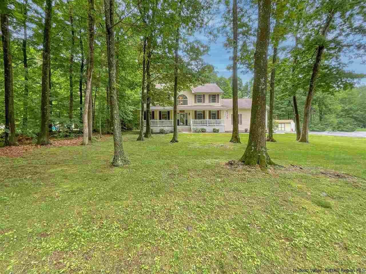 2. Single Family Homes for Sale at 196 N Putt Corners Road New Paltz, New York 12561 United States
