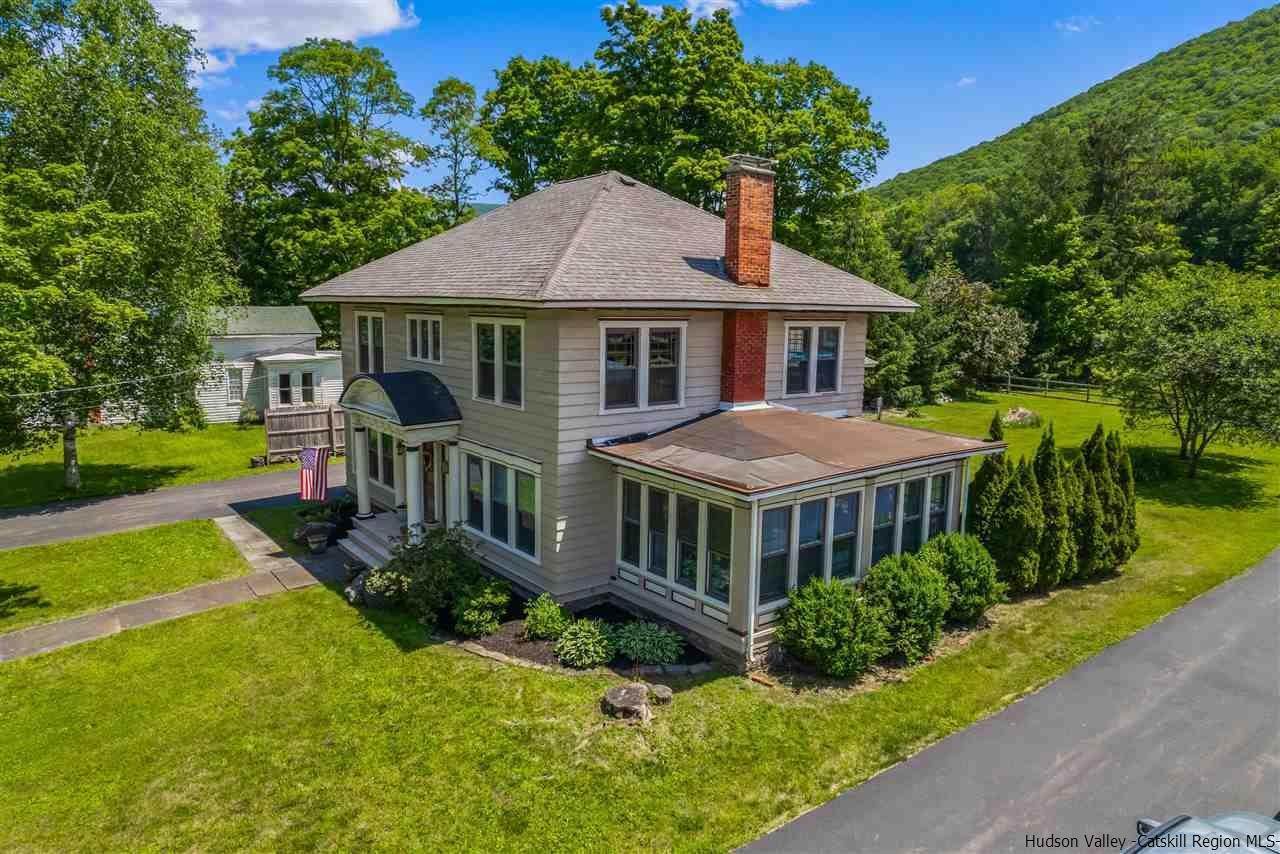 6. Single Family Homes for Sale at 54096 State Highway 30 Roxbury, New York 12474 United States