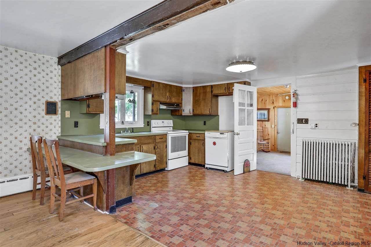 6. Single Family Homes for Sale at 29 Dubois Road New Paltz, New York 12561 United States