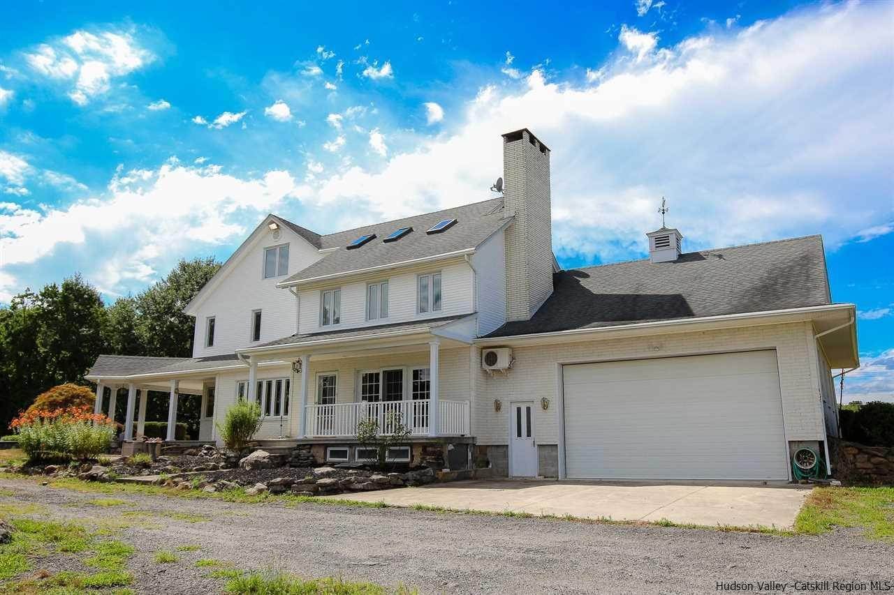 6. Single Family Homes for Sale at 80 Pine Grove Road Middletown, New York 10940 United States