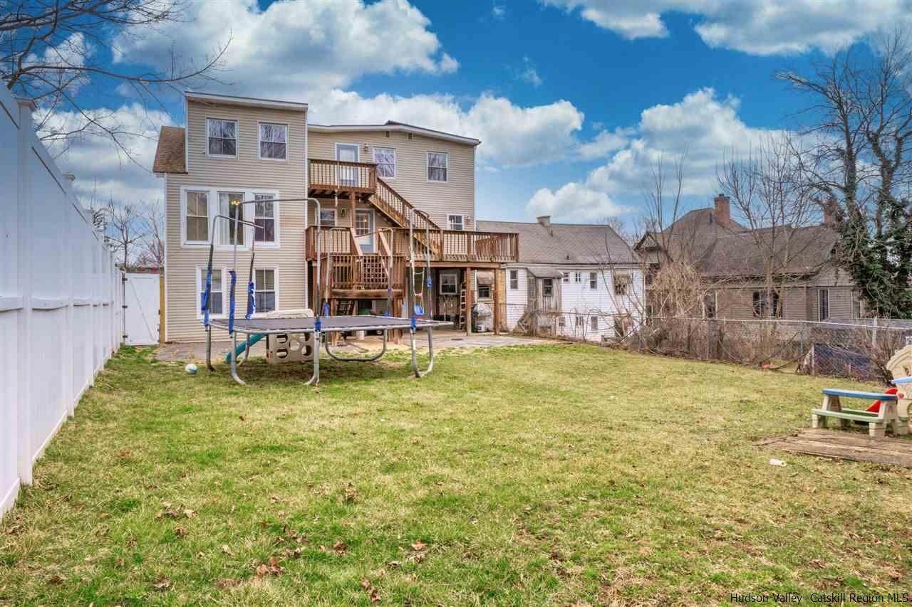 19. Two Family for Sale at 9-11 Russell Street Kingston, New York 12401 United States