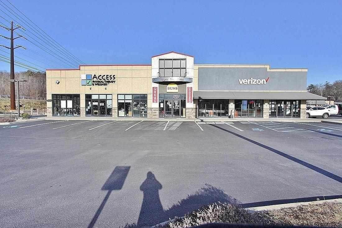 13. Retail for Sale at 338 Route 212 Saugerties, New York 12477 United States