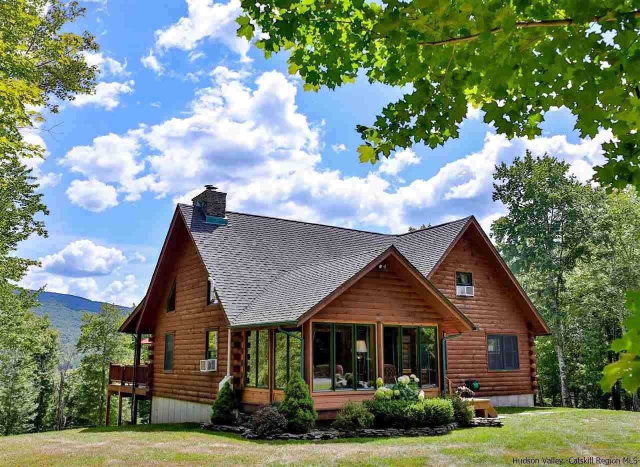 5. Single Family Homes for Sale at 2788 Hog Mountain Road Middletown, New York 12455 United States