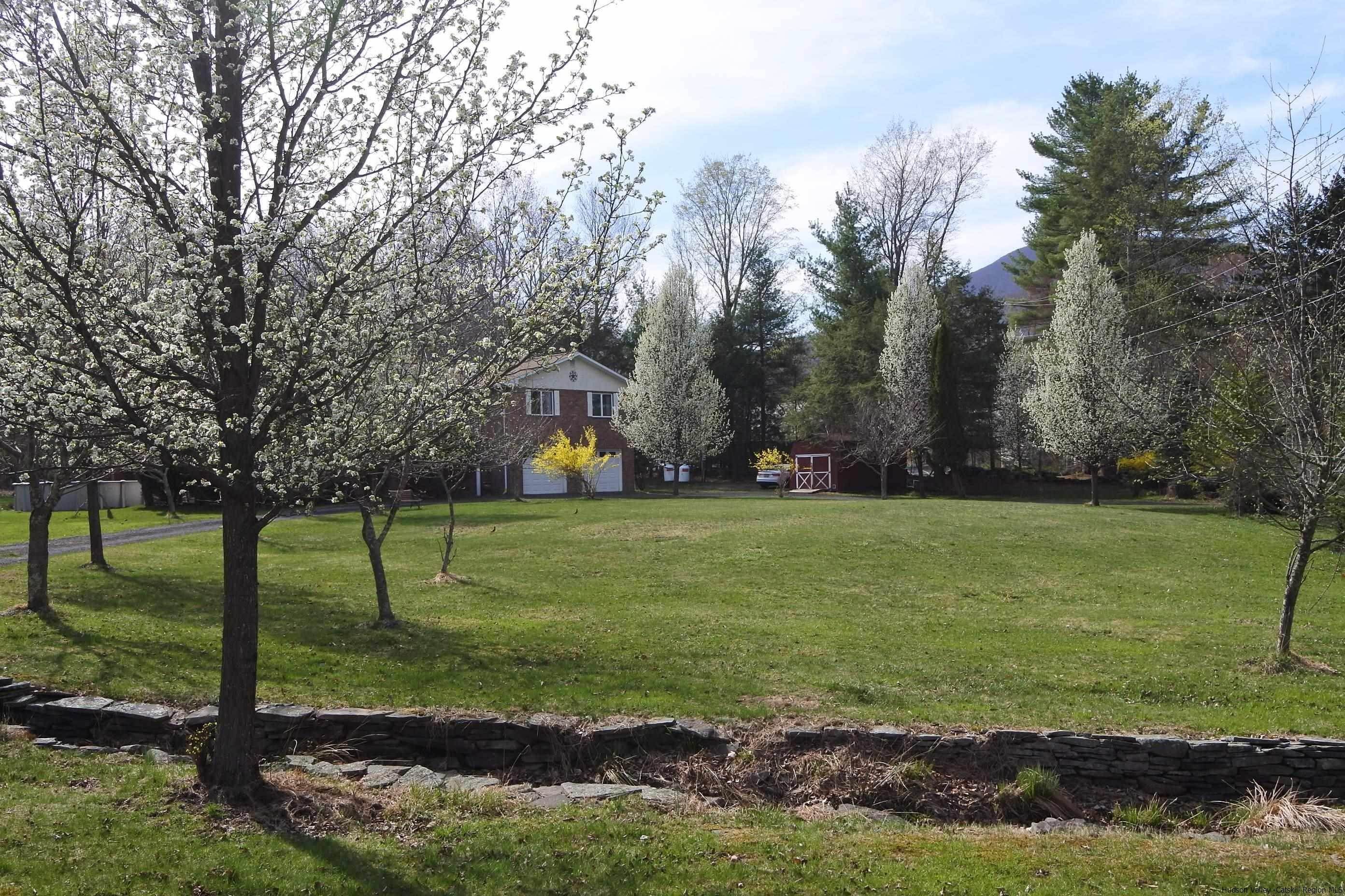 6. Single Family Homes for Sale at 1607 County Rd 2 Olivebridge, New York 12461 United States