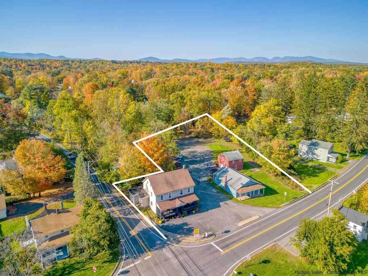Commercial for Sale at 1821 Lucas Ext Avenue Cottekill, New York 12419 United States