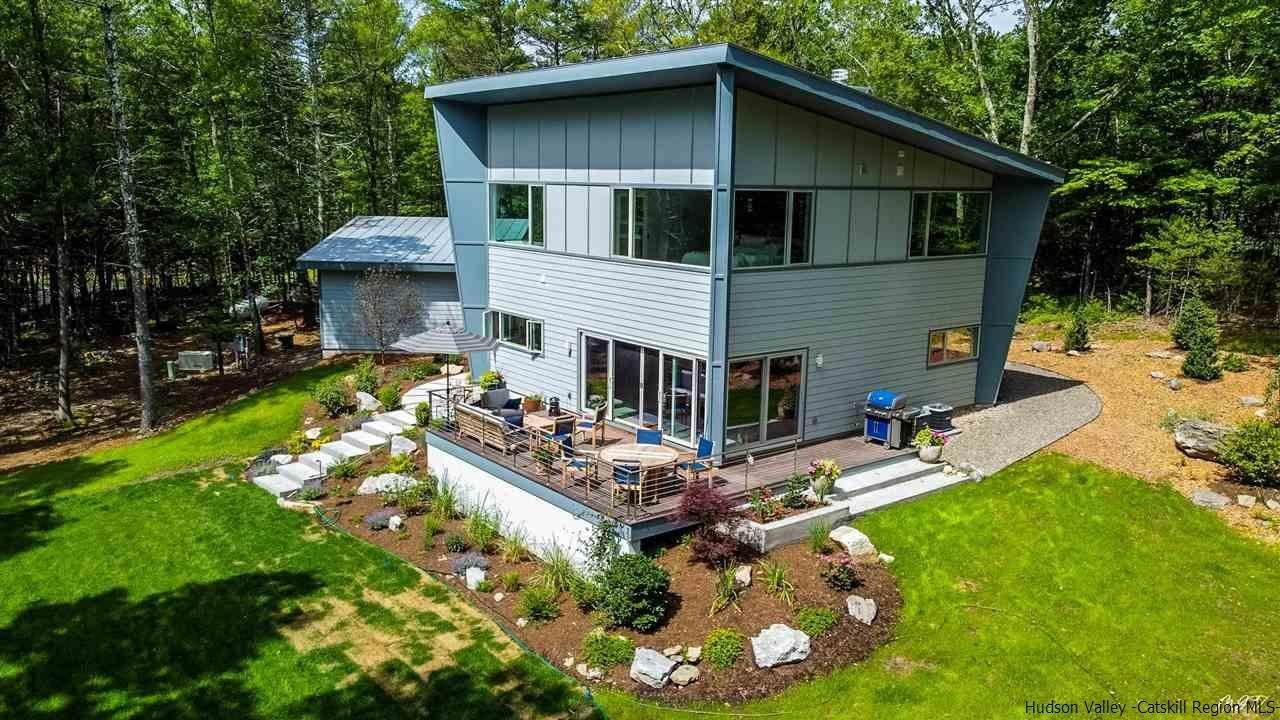 Single Family Homes für Verkauf beim 25 Joy Lane Woodstock, New York 12498 Vereinigte Staaten
