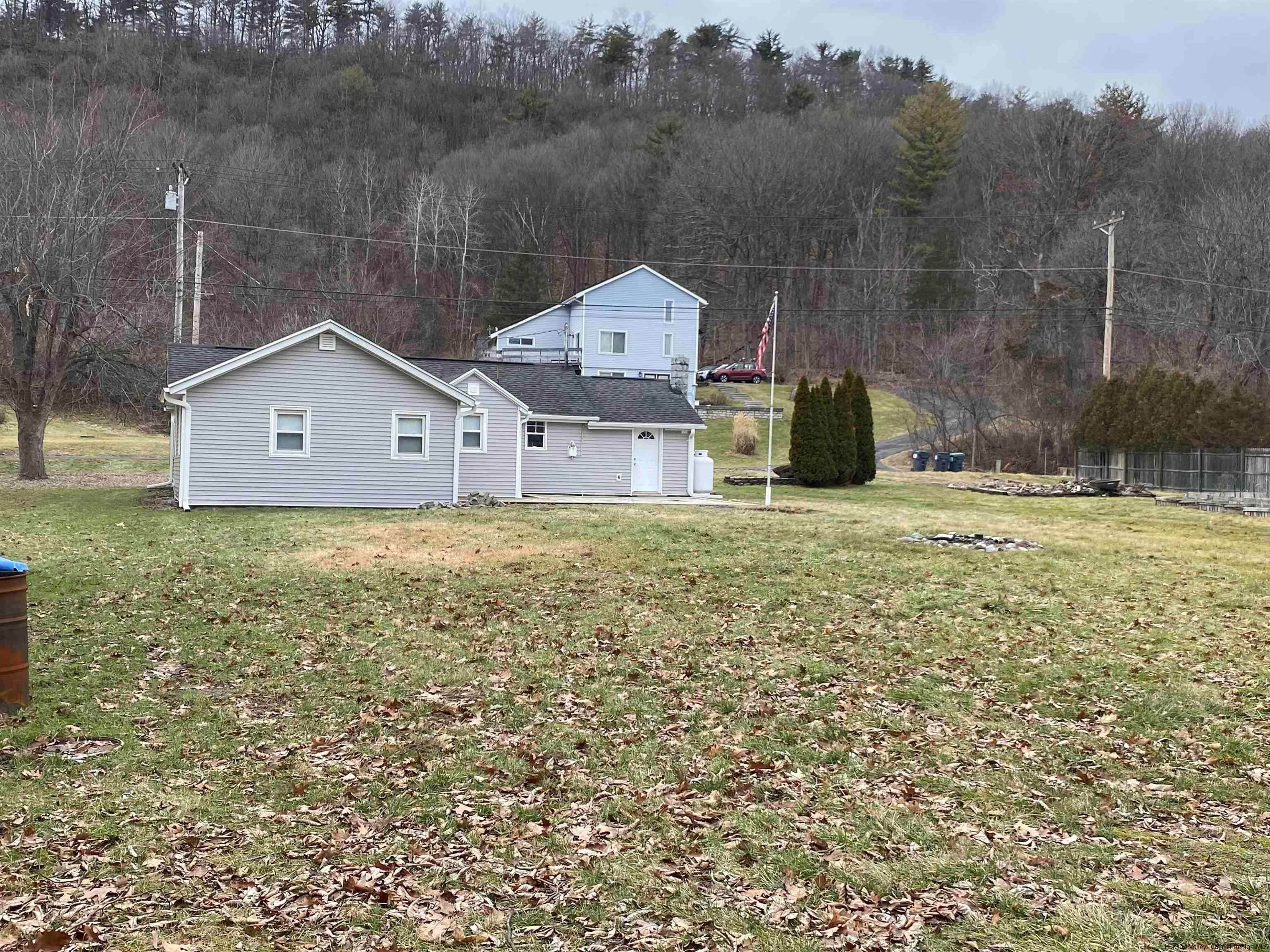 5. Single Family Homes for Sale at 168 Flat Bush Road West Coxsackie, New York 12192 United States