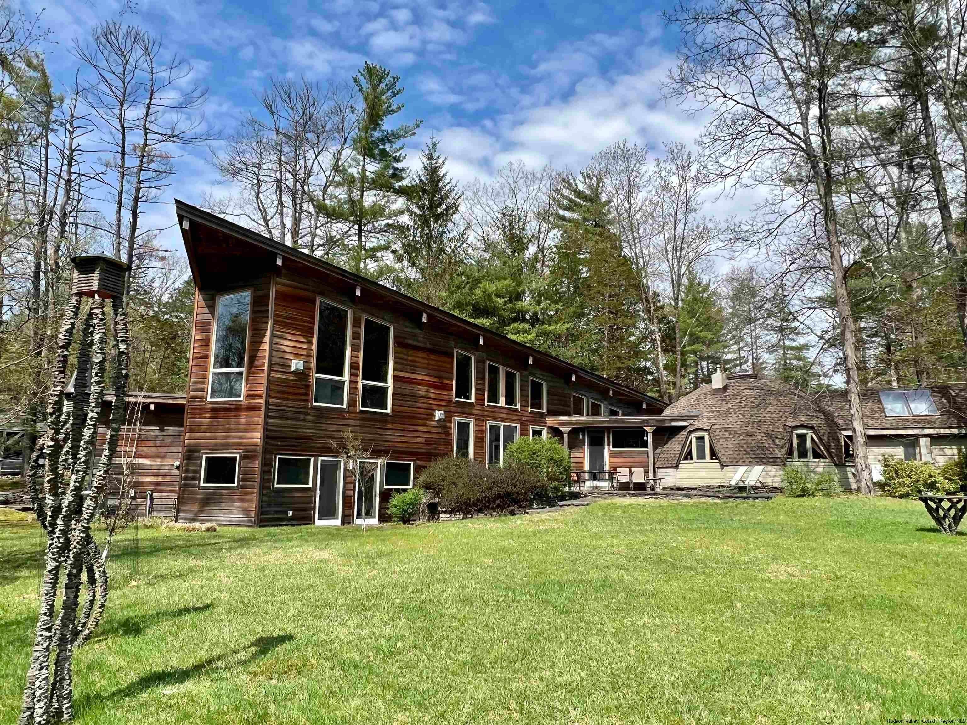 Single Family Homes for Sale at 106 Mountain Laurel Lane Woodstock, New York 12498 United States