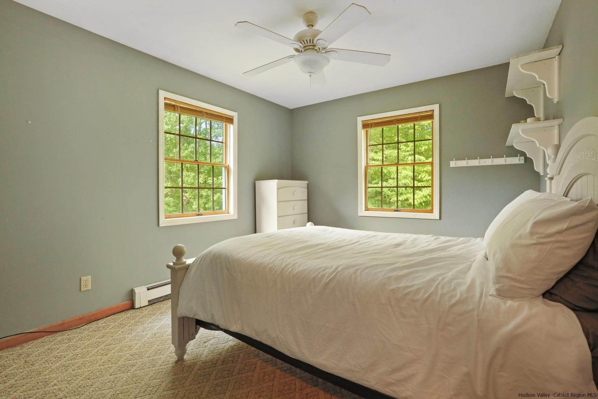 20. Single Family Homes for Sale at 64 Manorwoods Road Round Top, New York 12473 United States