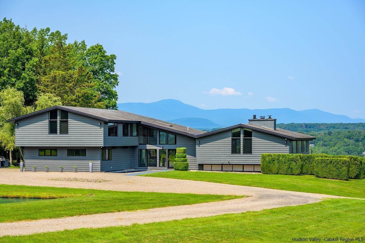 Single Family Homes for Sale at 328 Mount Merino Hudson, New York 12534 United States