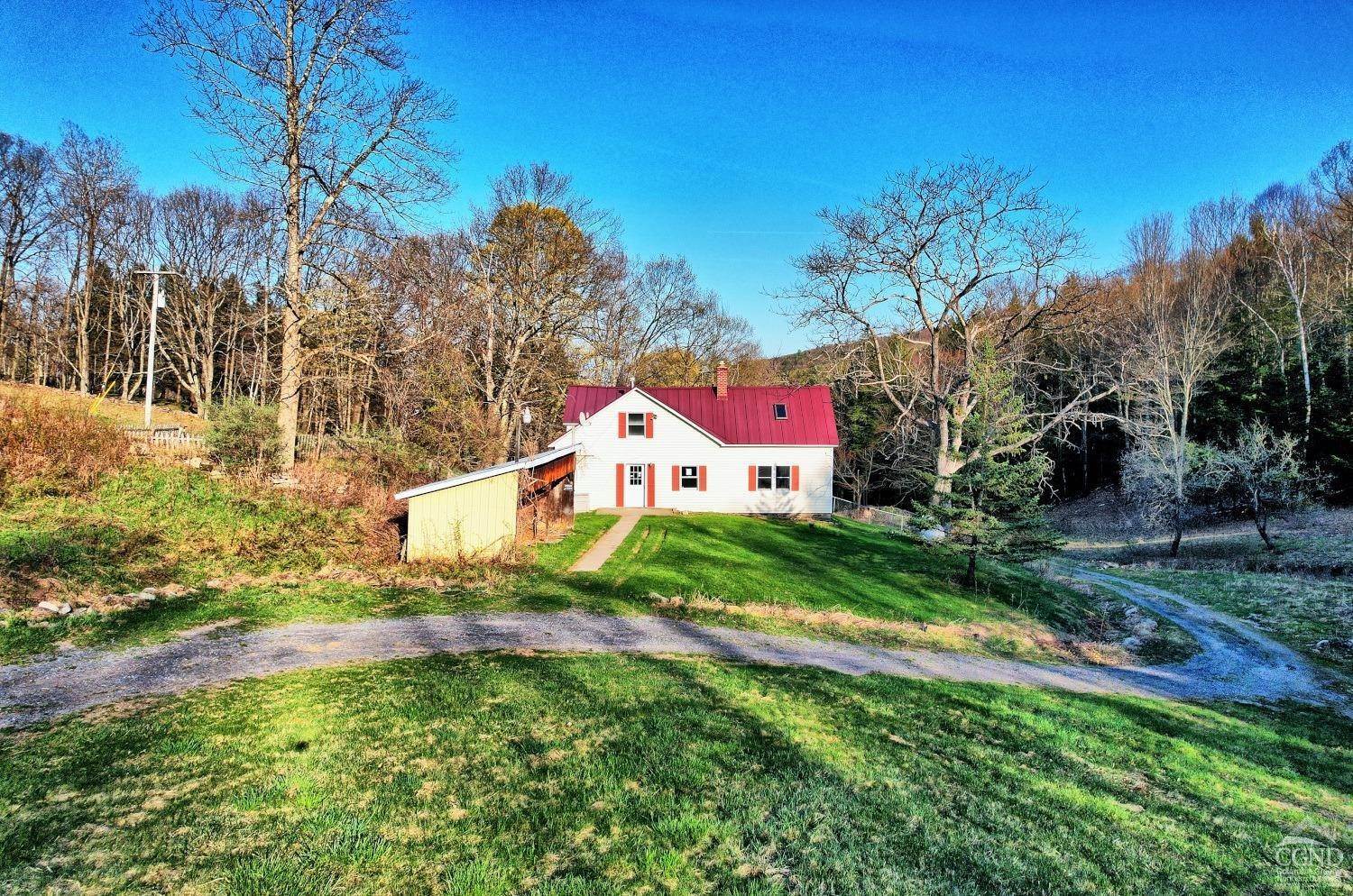 9. Single Family Homes for Sale at 332 Bixby Road Schoharie, New York 12157 United States