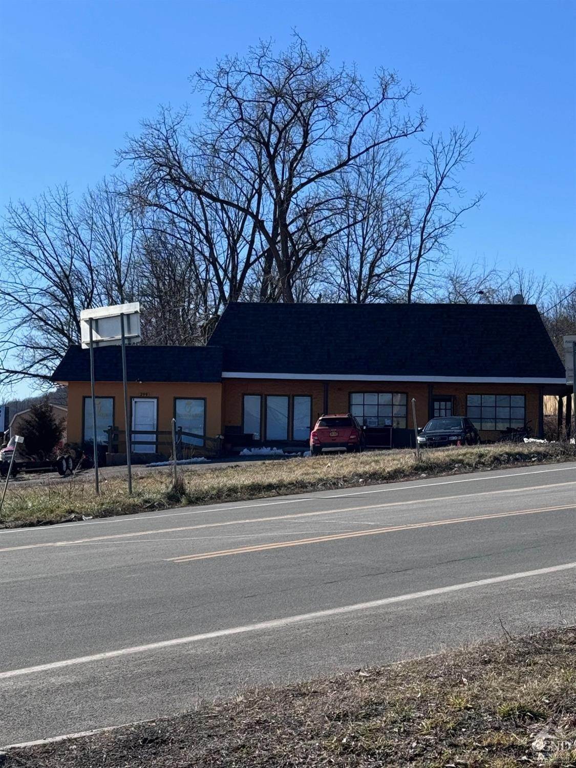 2. Commercial for Sale at 397 West Bridge Street Catskill, New York 12414 United States