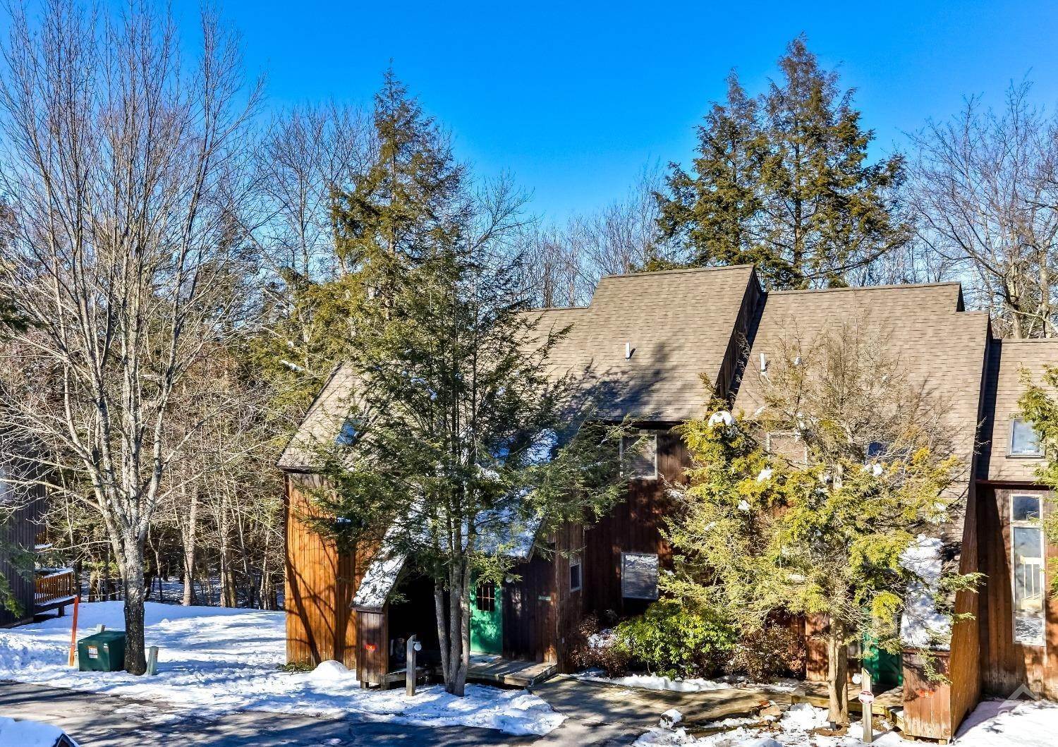 3. Single Family Homes for Sale at 14 Brainard Ridge Road Windham, New York 12496 United States